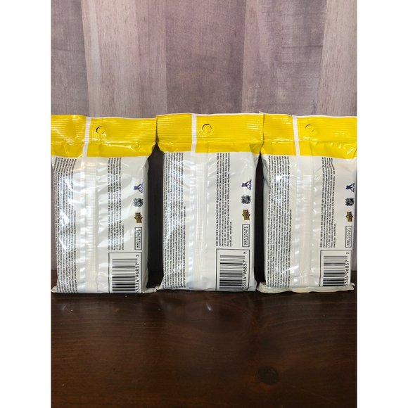 2021-22 Upper Deck NHL Young Guns Series One Cello Packs (Qty: 3) - Picture 2 of 4